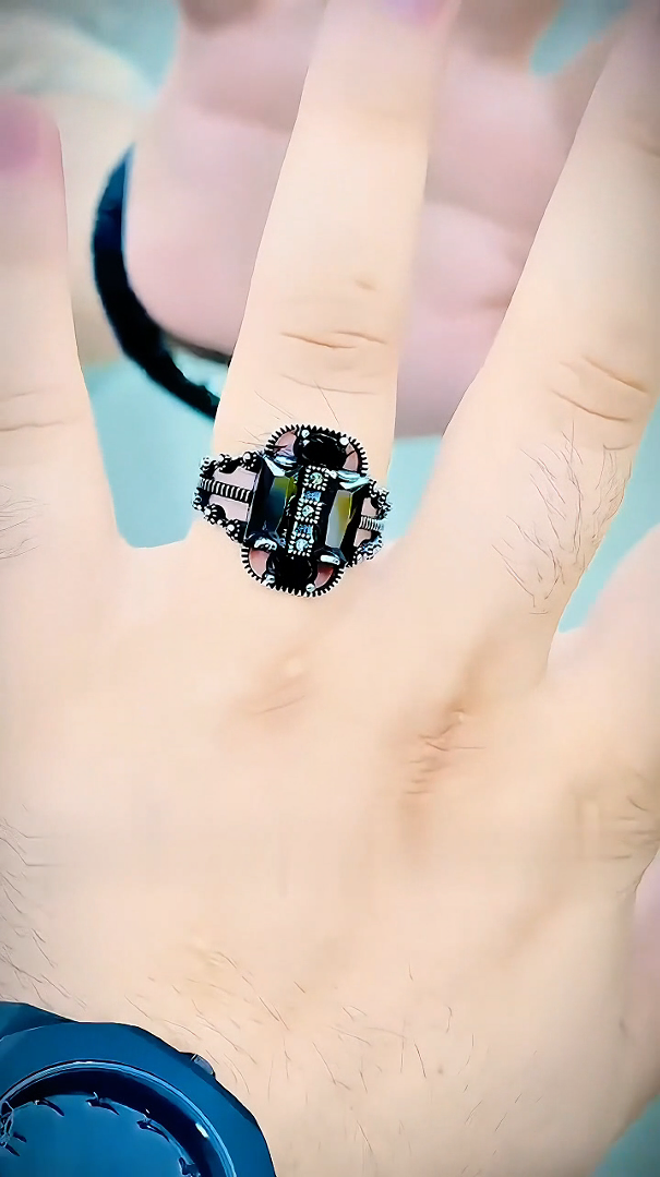 Imported Gracy Black Ring