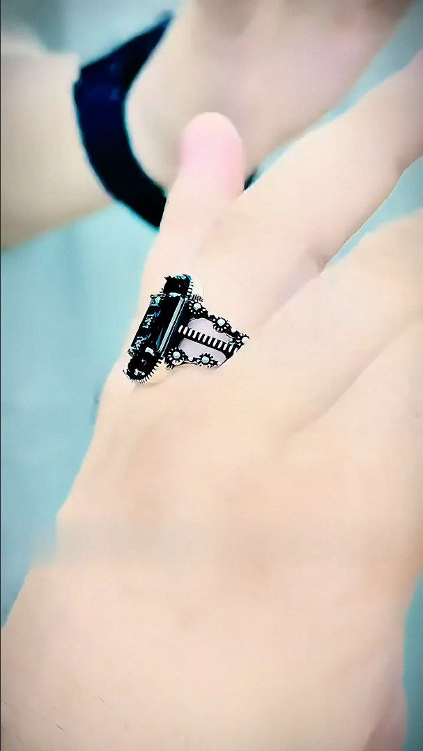 Imported Gracy Black Ring