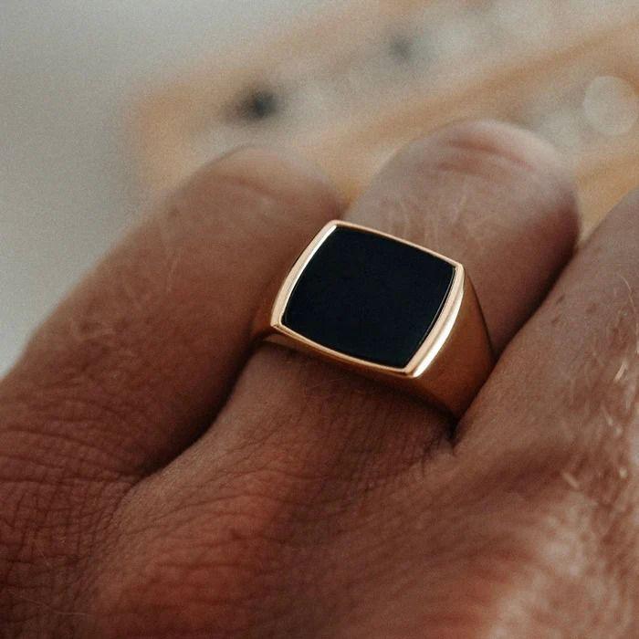 GRACE ONYX RING